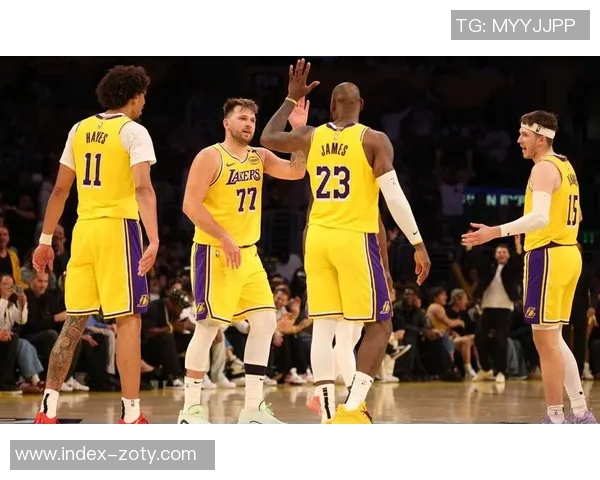 湖人一周内成功掌控东契奇与里夫斯的比赛策略分析