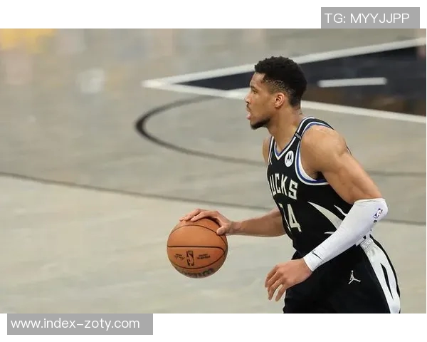 字母哥复出助雄鹿挑战骑士场均数据惊人引发期待