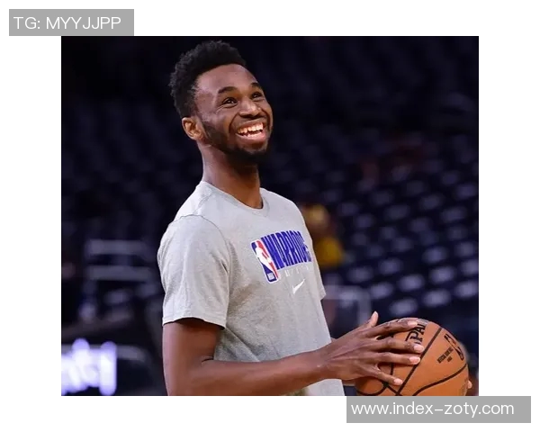 铁林评论保罗临场改战术被遣返事件背后的真实原因与球员战术调整的普遍性