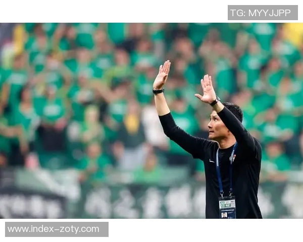 邵佳一寄语中国足球希望每位球迷都是教练目标直指世界杯之路