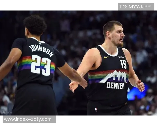 周五竞彩篮球看点:活塞与火箭展开激烈对决汤普森兄弟同场竞技争夺荣耀 周五竞彩篮球看点:活塞与火箭展开激烈对决汤普森兄弟同场竞技争夺荣耀