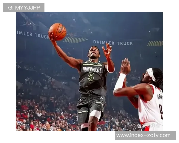 沃尔什全场最高前场板助力球队表现出色14分11板成关键球员