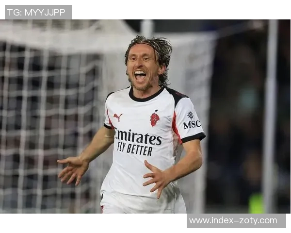 米兰积极推进四名球员续约工作包括门将迈尼昂和后卫托莫里在内