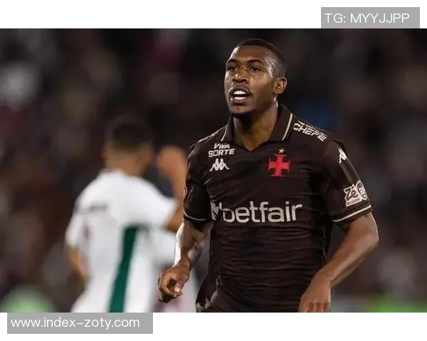 伯恩茅斯计划引进19岁前锋拉扬作为塞梅尼奥接班人进行商谈